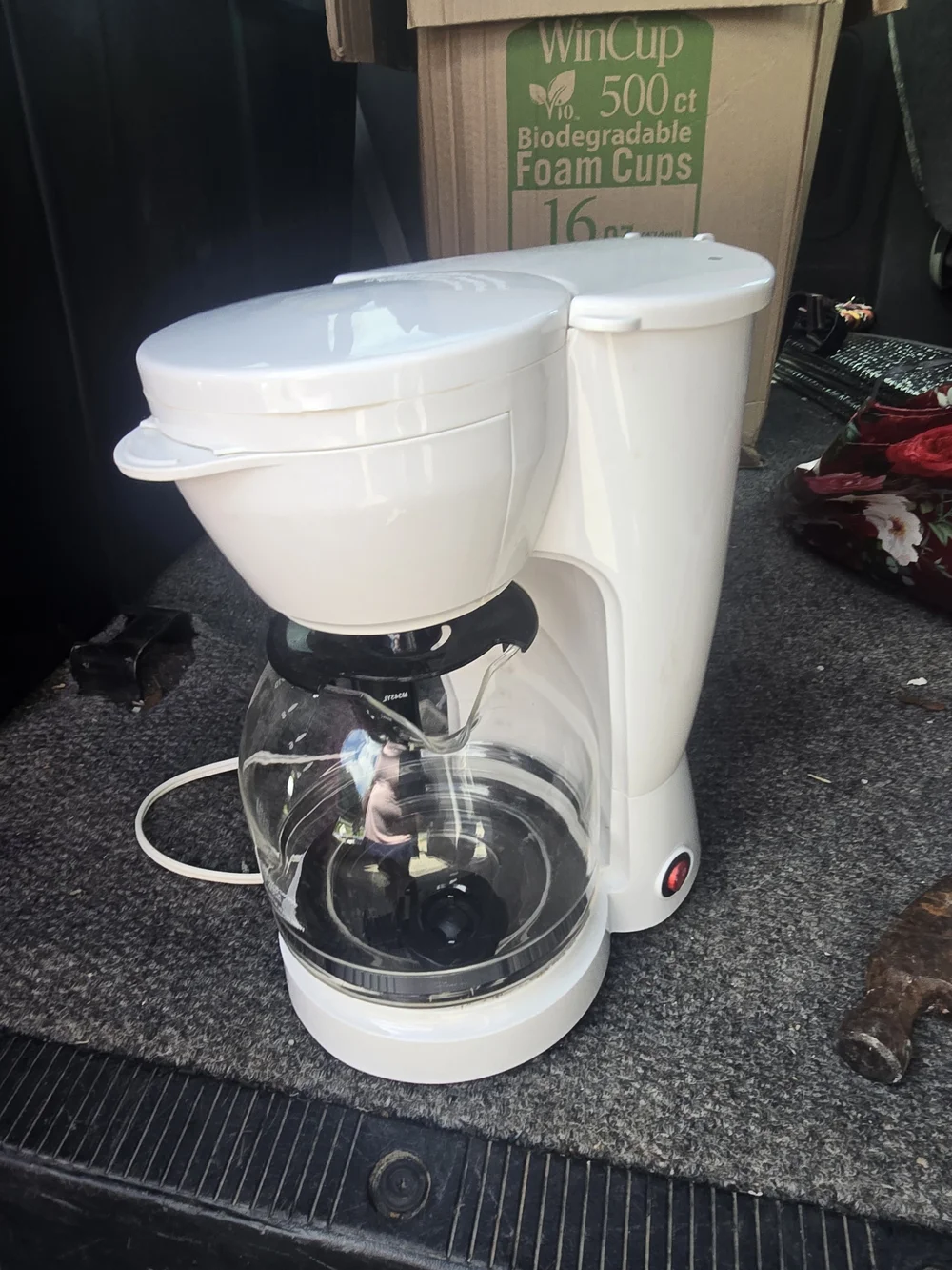White Drip Coffee Maker - Compact Home Kitchen Brewer